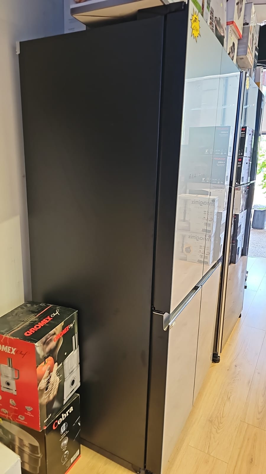 ���� ������ ����� Hitachi R-WB640VRS0 �569 ����� ������