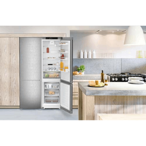 ���� ����� ����� 360 ���� Liebherr ����� ��� CNsfd 5703 ��� �� ���� �����